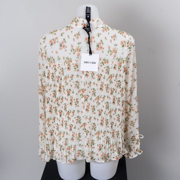 NWT Blush Poppy Pleated Poet-Sleeve Swing Top - M - Picture 6 of 8